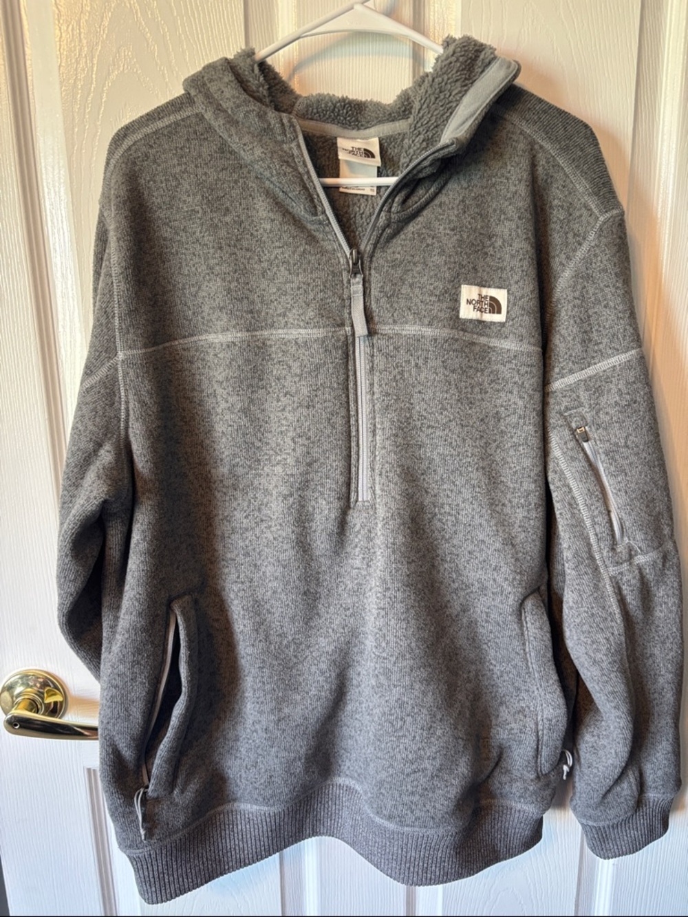 The North Face Men's Gray Zip-Up Hooded Fleece Pullover